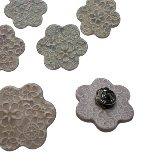 8 Pins Floral Flower Handmade Polymer Clay Multicolor Muted Pastel - Picture 3 of 7